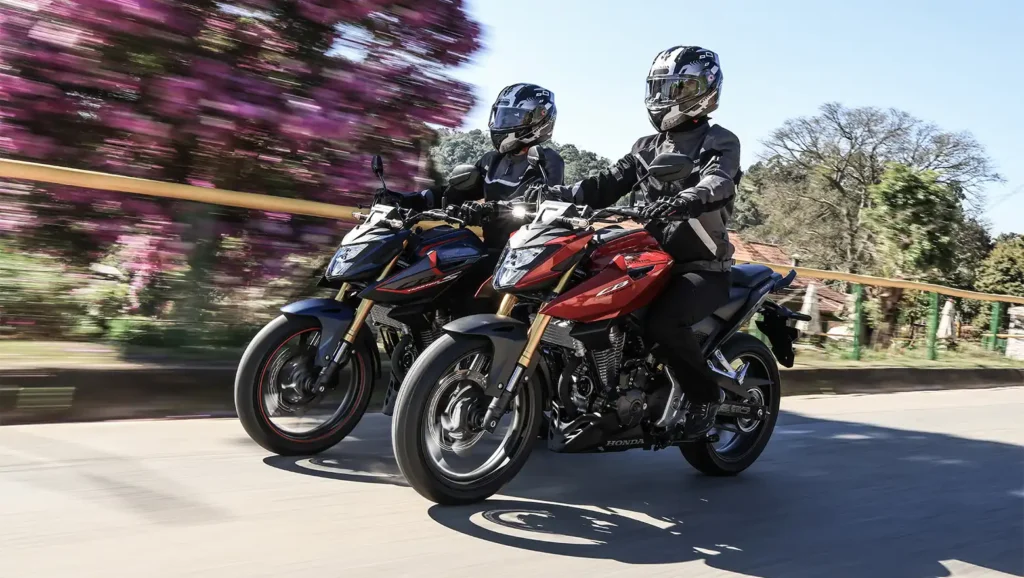 Honda CB300F Twister, foto 1