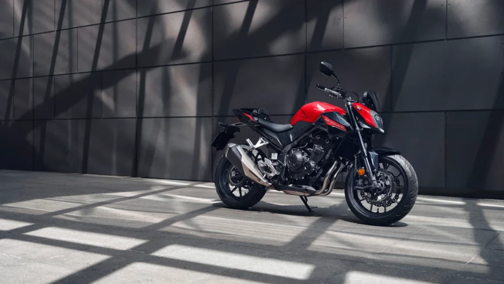 Honda CB500 Hornet, foto 2