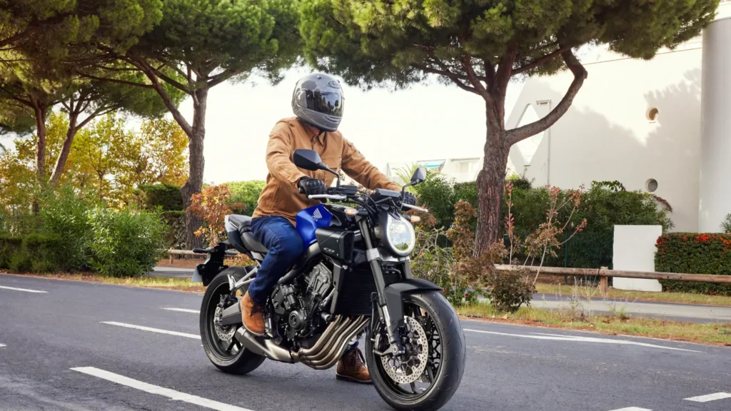 Honda CB650R E-Clutch, foto 4